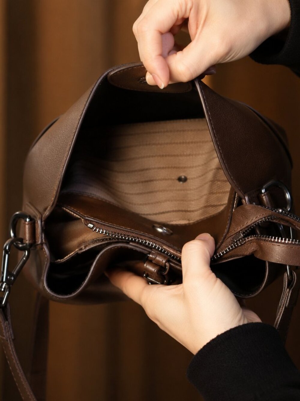 Brown Crossbody Bag Adjustable Detachable Strap Zipper Closure Everyday Purse - Picture 7 of 7